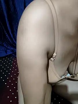 Snapshot of kaveerpooja947 chatting on March 26, 2026, 4:38 pm kaveerpooja947 online show from March 26, 2026, 4:38 pm