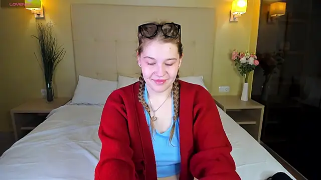 Snapshot of Colleen_Blake chatting on November 29, 2025, 10:37 am Colleen Blake online show from November 29, 2025, 10:37 am