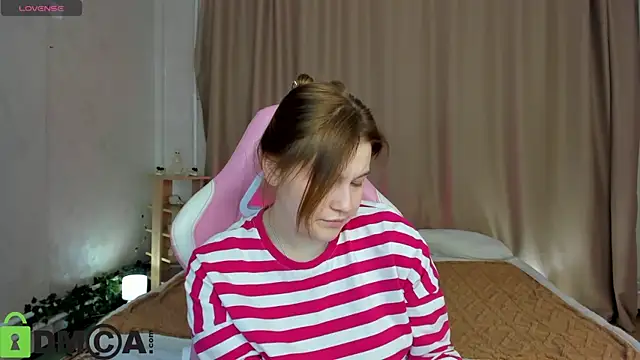 Snapshot of Colleen_Blake chatting on November 30, 2025, 4:52 pm Colleen Blake online show from November 30, 2025, 4:52 pm