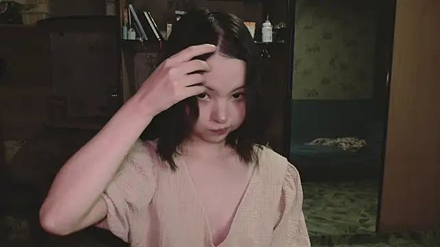 Snapshot of lalallalalaa- chatting on December 5, 2025, 3:54 pm lalallalalaa- online show from December 5, 2025, 3:54 pm