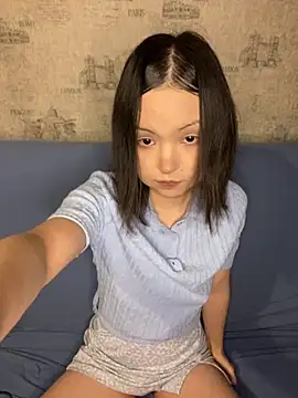 Snapshot of lalallalalaa- chatting on November 16, 2025, 2:11 pm lalallalalaa- online show from November 16, 2025, 2:11 pm