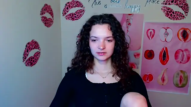  SusieSu  online show from March 26, 2026, 7:28 am