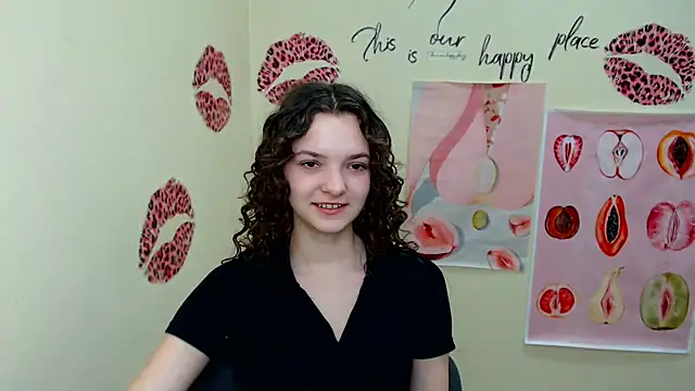  SusieSu  online show from March 19, 2025, 1:29 pm