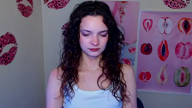  SusieSu  online show from February 19, 2026, 1:19 pm