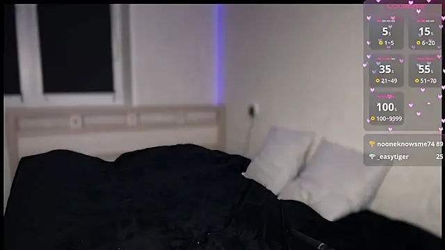 Snapshot of SusieEvans chatting on November 13, 2025, 9:51 pm SusieEvans online show from November 13, 2025, 9:51 pm