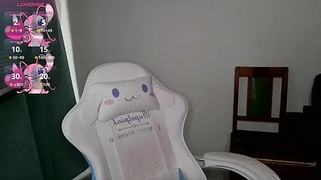 Snapshot of crashtest_13 chatting on October 26, 2025, 9:42 am crashtest 13 online show from October 26, 2025, 9:42 am