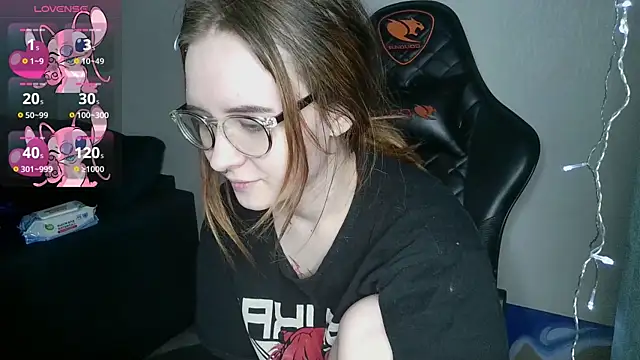 Snapshot of crashtest_13 chatting on February 26, 2025, 4:05 pm crashtest 13 online show from February 26, 2025, 4:05 pm