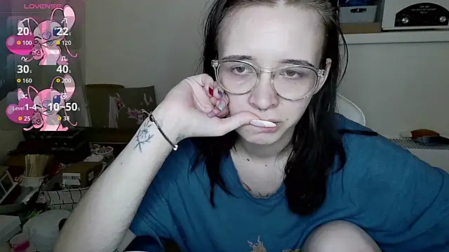 Snapshot of crashtest_13 chatting on September 22, 2025, 5:52 pm crashtest 13 online show from September 22, 2025, 5:52 pm