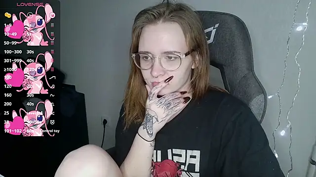 Snapshot of crashtest_13 chatting on March 17, 2025, 5:27 pm crashtest 13 online show from March 17, 2025, 5:27 pm