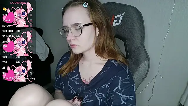 Snapshot of crashtest_13 chatting on March 22, 2025, 11:31 pm crashtest 13 online show from March 22, 2025, 11:31 pm