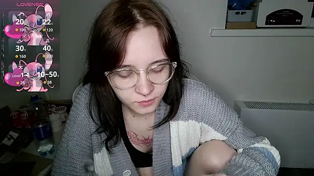 Snapshot of crashtest_13 chatting on September 25, 2025, 5:08 pm crashtest 13 online show from September 25, 2025, 5:08 pm