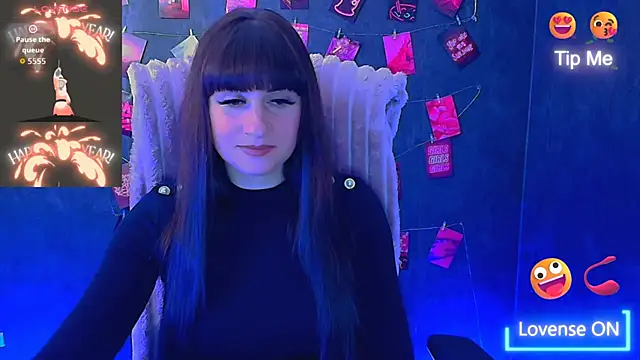 Snapshot of Violla_My chatting on April 14, 2026, 5:45 am Violla My online show from April 14, 2026, 5:45 am