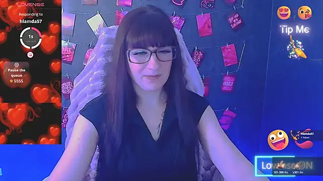 Snapshot of Violla_My chatting on March 7, 2026, 6:53 am Violla My online show from March 7, 2026, 6:53 am