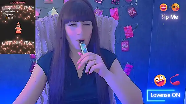 Snapshot of Violla_My chatting on April 9, 2026, 7:58 am Violla My online show from April 9, 2026, 7:58 am