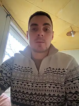 Rowing199456 online show from December 1, 2025, 7:31 am