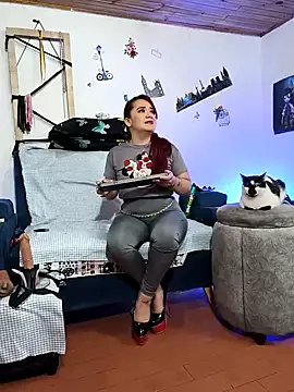 Snapshot of keila_j chatting on April 24, 2026, 9:55 am keila j online show from April 24, 2026, 9:55 am