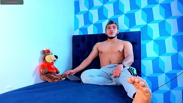 Snapshot of jeisonstark chatting on March 21, 2025, 11:33 am jeisonstark online show from March 21, 2025, 11:33 am