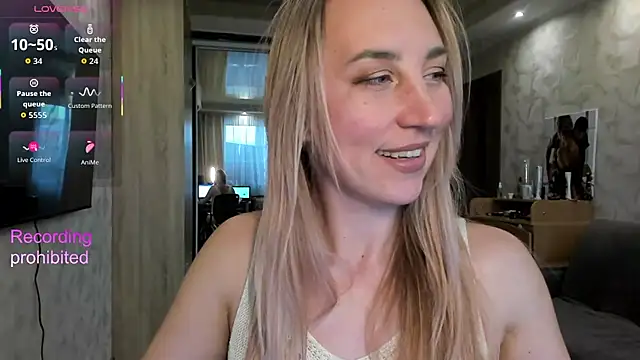 Snapshot of lady_Nati chatting on April 14, 2026, 1:38 pm lady Nati online show from April 14, 2026, 1:38 pm