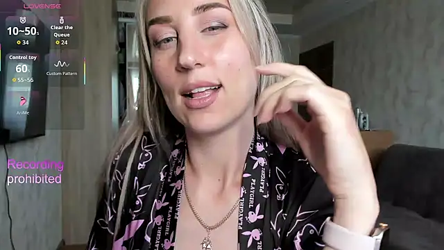 Snapshot of lady_Nati chatting on May 31, 2026, 10:43 am lady Nati online show from May 31, 2026, 10:43 am