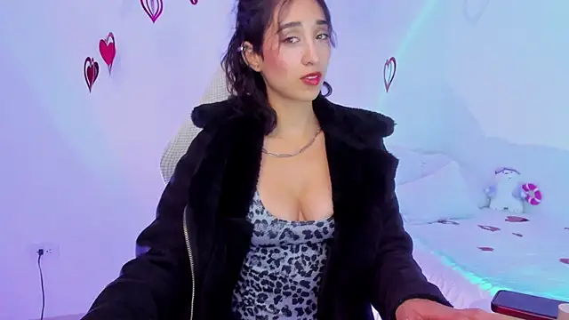 Snapshot of Eileenford_ chatting on February 17, 2025, 11:43 pm Eileenford  online show from February 17, 2025, 11:43 pm