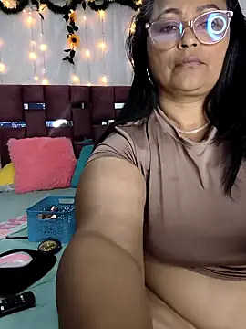 ScarletthJhonson- online show from February 21, 2026, 12:01 am