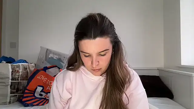 maisiesmithx online show from April 9, 2026, 6:58 pm