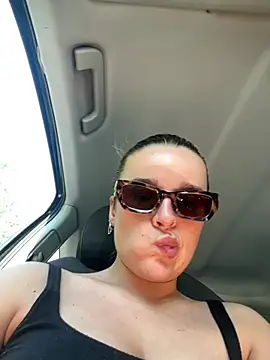 Snapshot of maisiesmithx chatting on May 27, 2026, 1:18 pm maisiesmithx online show from May 27, 2026, 1:18 pm