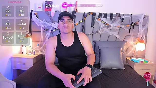 Snapshot of Vale_n_Matt chatting on October 17, 2025, 3:43 am Vale n Matt online show from October 17, 2025, 3:43 am