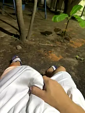 Snapshot of Erick-90 chatting on October 18, 2025, 9:33 am Erick-90 online show from October 18, 2025, 9:33 am