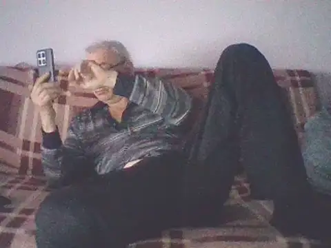 Snapshot of loverboyxxx69 chatting on March 16, 2025, 2:10 am loverboyxxx69 online show from March 16, 2025, 2:10 am