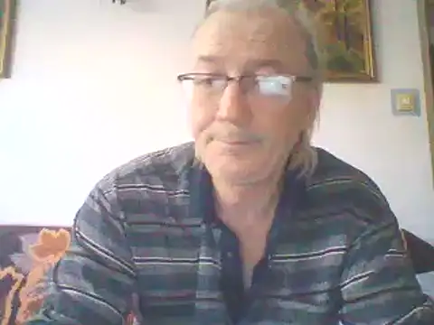 Snapshot of loverboyxxx69 chatting on March 19, 2025, 4:02 pm loverboyxxx69 online show from March 19, 2025, 4:02 pm