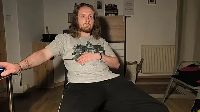 Snapshot of DrownMentallyyy chatting on November 11, 2025, 8:47 pm DrownMentallyyy online show from November 11, 2025, 8:47 pm