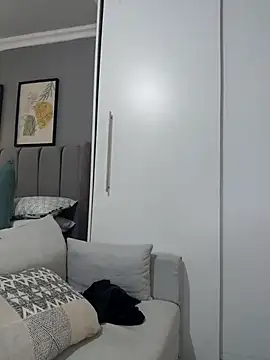 Snapshot of Zee_Online chatting on November 25, 2025, 6:58 am Zee Online online show from November 25, 2025, 6:58 am