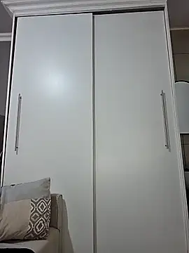 Snapshot of Zee_Online chatting on November 6, 2025, 6:17 am Zee Online online show from November 6, 2025, 6:17 am