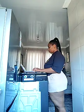 Snapshot of Zee_Online chatting on December 5, 2025, 8:02 am Zee Online online show from December 5, 2025, 8:02 am