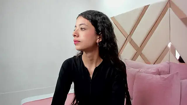 coraltaylor online show from March 22, 2025, 4:37 pm