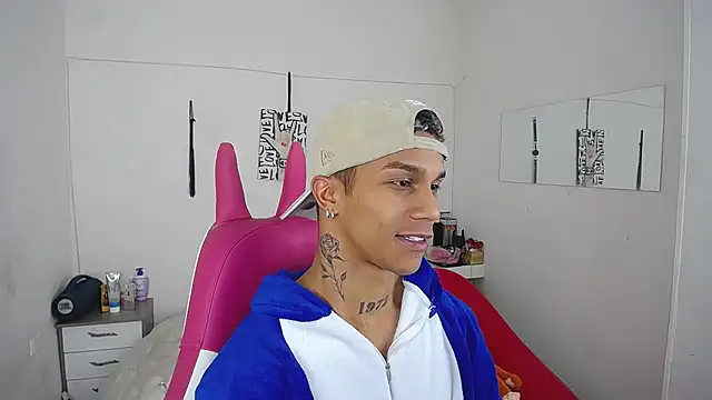 Leonard Price online show from November 27, 2025, 7:53 am