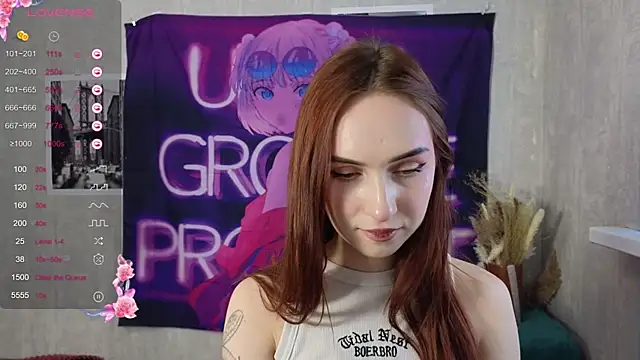 Snapshot of Emily_Klein_ chatting on December 20, 2024, 10:16 am Emily Klein online show from December 20, 2024, 10:16 am