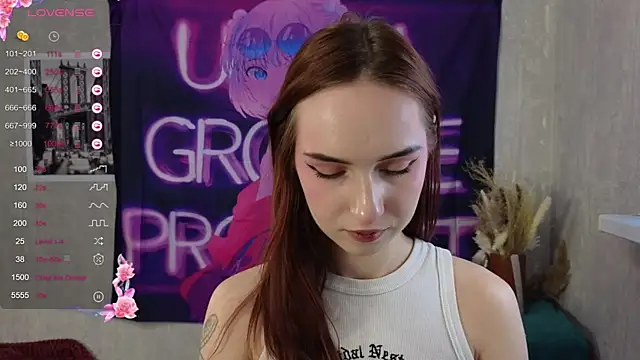 Snapshot of Emily_Klein_ chatting on December 21, 2024, 10:06 am Emily Klein online show from December 21, 2024, 10:06 am