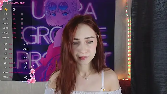 Snapshot of Emily_Klein_ chatting on January 21, 2025, 7:04 am Emily Klein online show from January 21, 2025, 7:04 am