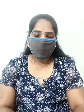 Snapshot of MaaliiiPonuTamil chatting on December 18, 2025, 5:50 pm MaaliiiPonuTamil online show from December 18, 2025, 5:50 pm