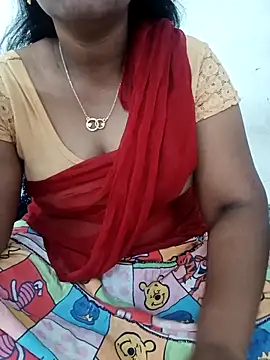 Snapshot of MaaliiiPonuTamil chatting on December 22, 2025, 2:44 am MaaliiiPonuTamil online show from December 22, 2025, 2:44 am