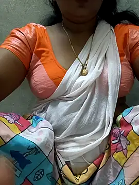 Snapshot of MaaliiiPonuTamil chatting on May 20, 2026, 6:49 pm MaaliiiPonuTamil online show from May 20, 2026, 6:49 pm