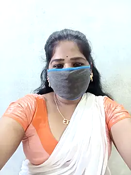 Snapshot of MaaliiiPonuTamil chatting on December 18, 2025, 1:55 am MaaliiiPonuTamil online show from December 18, 2025, 1:55 am