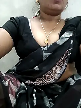 Snapshot of MaaliiiPonuTamil chatting on January 31, 2026, 7:12 pm MaaliiiPonuTamil online show from January 31, 2026, 7:12 pm