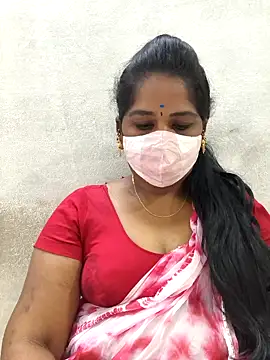 Snapshot of MaaliiiPonuTamil chatting on February 18, 2026, 6:33 am MaaliiiPonuTamil online show from February 18, 2026, 6:33 am