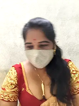 Snapshot of MaaliiiPonuTamil chatting on May 29, 2026, 2:17 am MaaliiiPonuTamil online show from May 29, 2026, 2:17 am