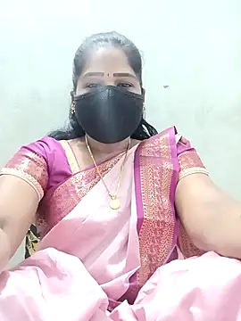 Snapshot of MaaliiiPonuTamil chatting on January 7, 2026, 1:38 pm MaaliiiPonuTamil online show from January 7, 2026, 1:38 pm