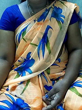 Snapshot of MaaliiiPonuTamil chatting on May 9, 2026, 6:22 pm MaaliiiPonuTamil online show from May 9, 2026, 6:22 pm