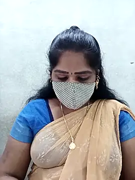 Snapshot of MaaliiiPonuTamil chatting on February 3, 2026, 6:51 am MaaliiiPonuTamil online show from February 3, 2026, 6:51 am